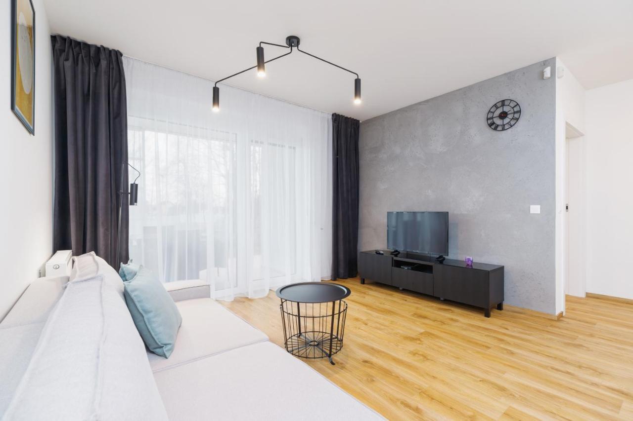 Apartments Supernova Near Tauron Arena By Noclegi Renters Krakau Exterior foto